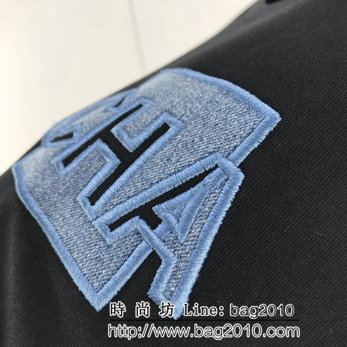 CHANEL香奈兒 19ss早春新款 藍色方塊刺繡圖案 背後小logo刺繡 訂制棉男款短袖 ydi2395
